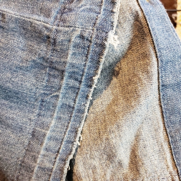 NEW Sleeveless Belted Chambray Shirtdress Med Wash - Picture 2 of 5